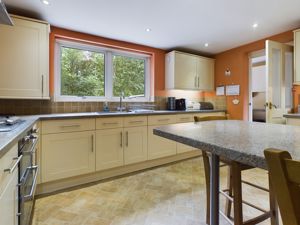 Kitchen- click for photo gallery